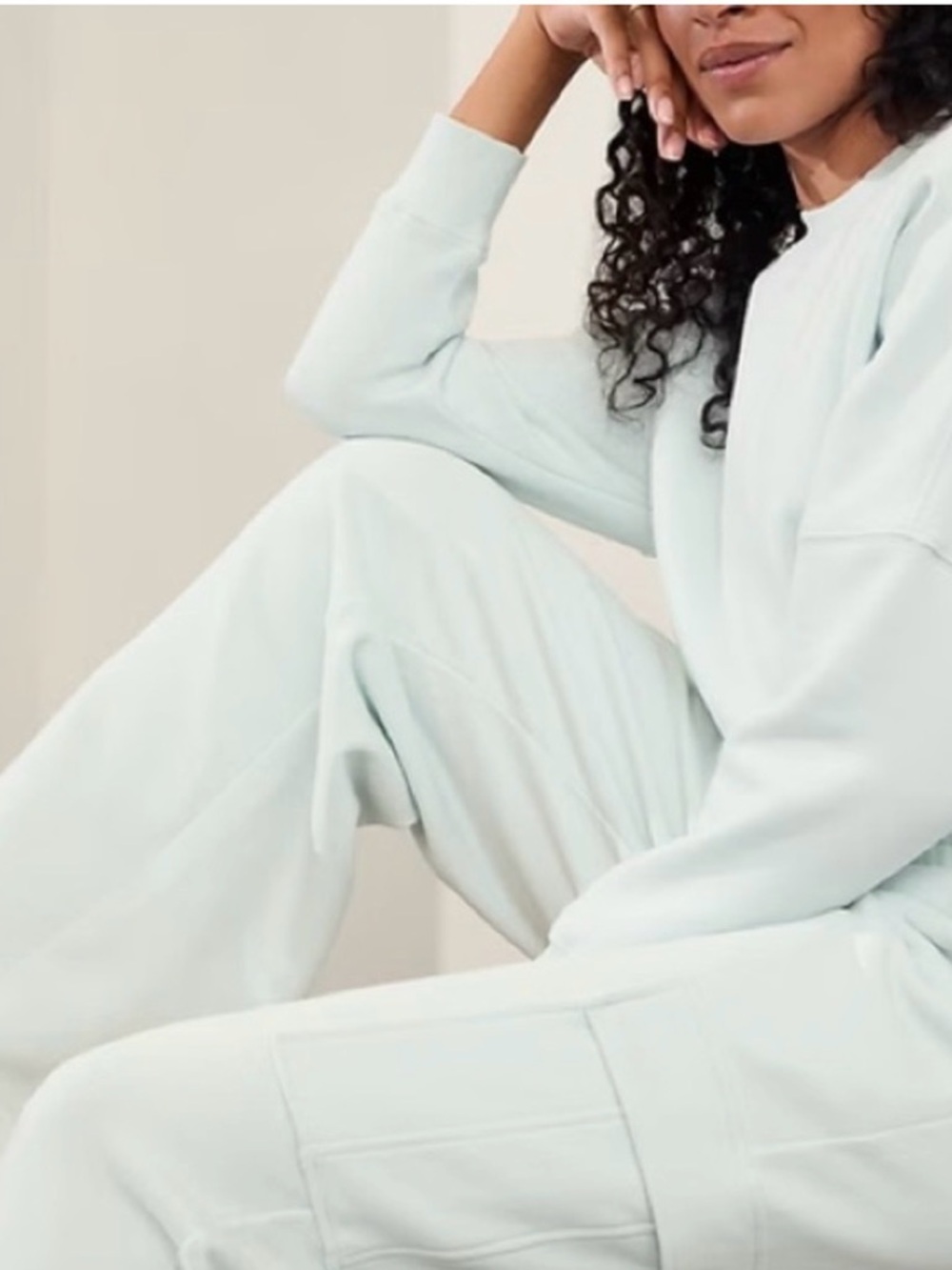 ๐ฟ NWT Athleta Easy Cargo Fleece Pants XL โ Soft Cozy Athleisure ๐ฟ - Picture 2 of 5